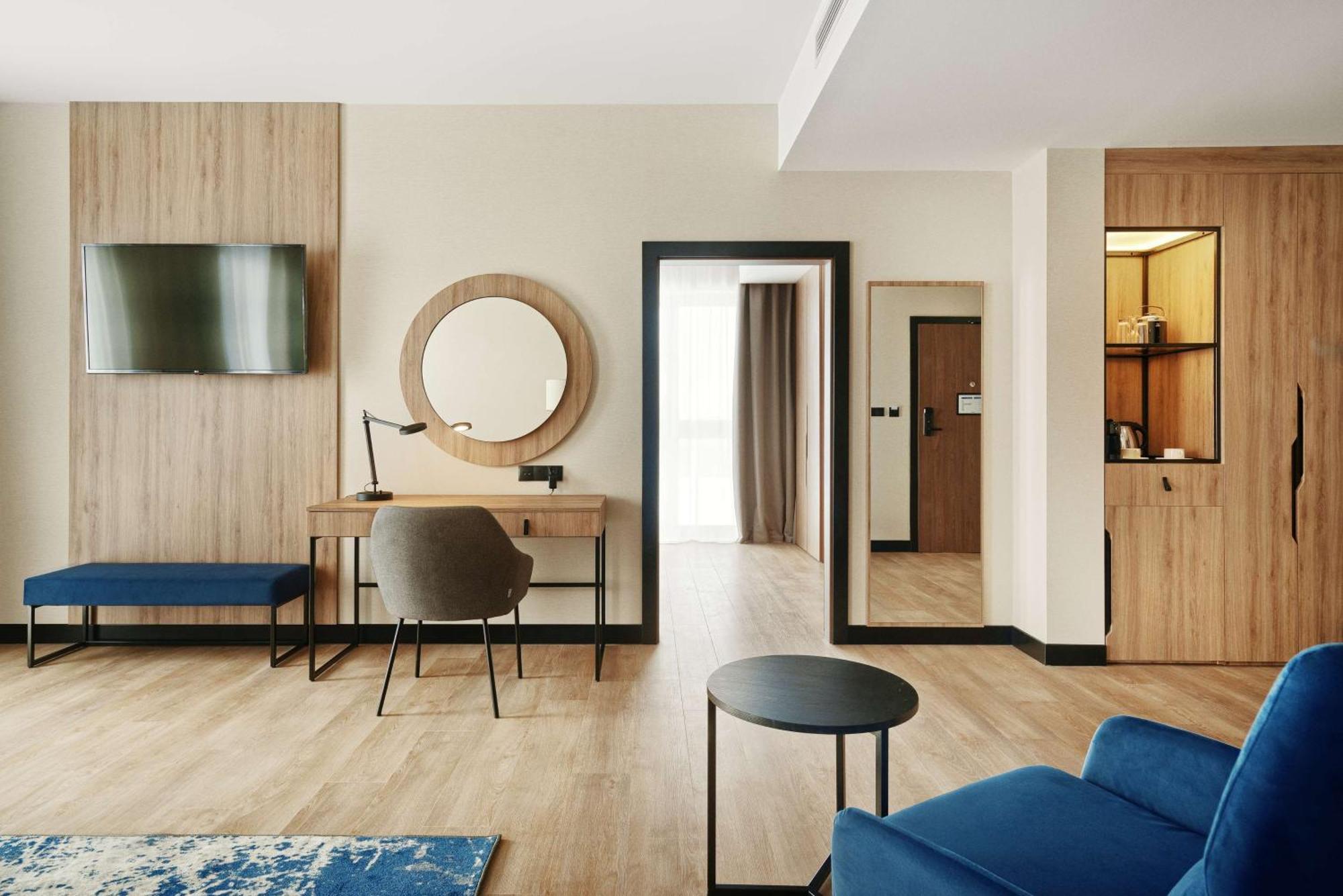 Radisson Blu Resort & Conference Center, Ostroda Mazury ภายนอก รูปภาพ A room at the hotel