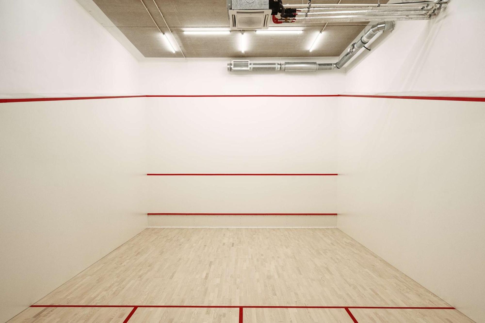 Radisson Blu Resort & Conference Center, Ostroda Mazury ภายนอก รูปภาพ Squash court